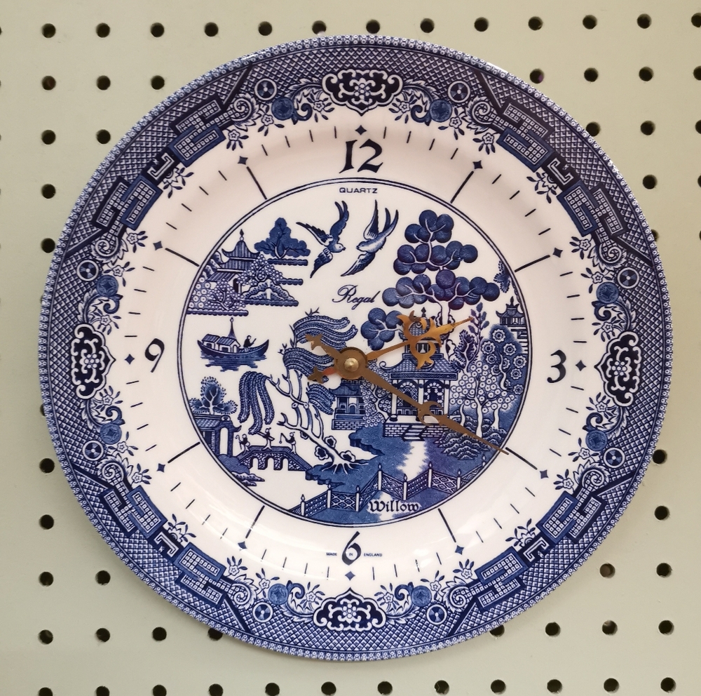 Vintage Churchill Blue Willows Wall Clock Country Wall Clock